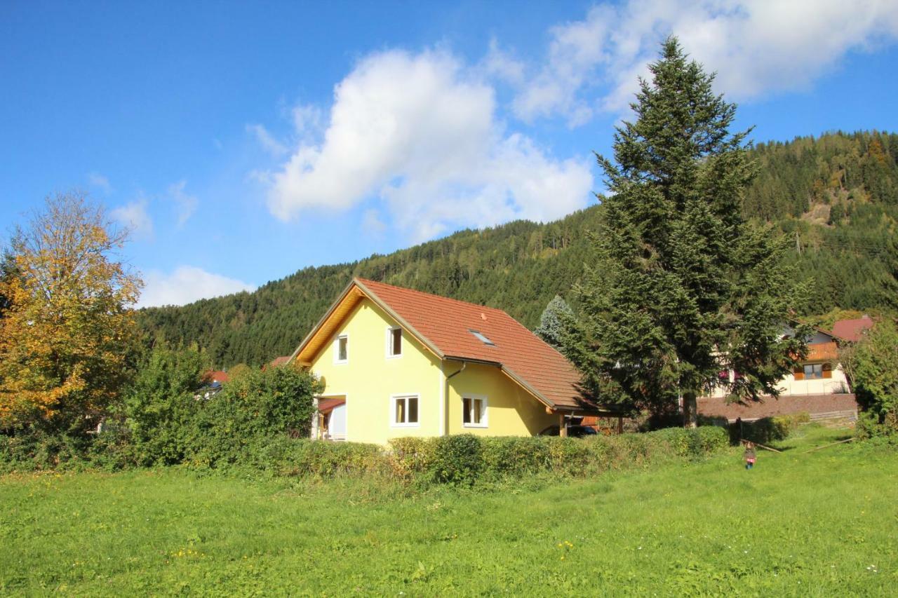 Narrenhaus Fohnsdorf Exterior foto