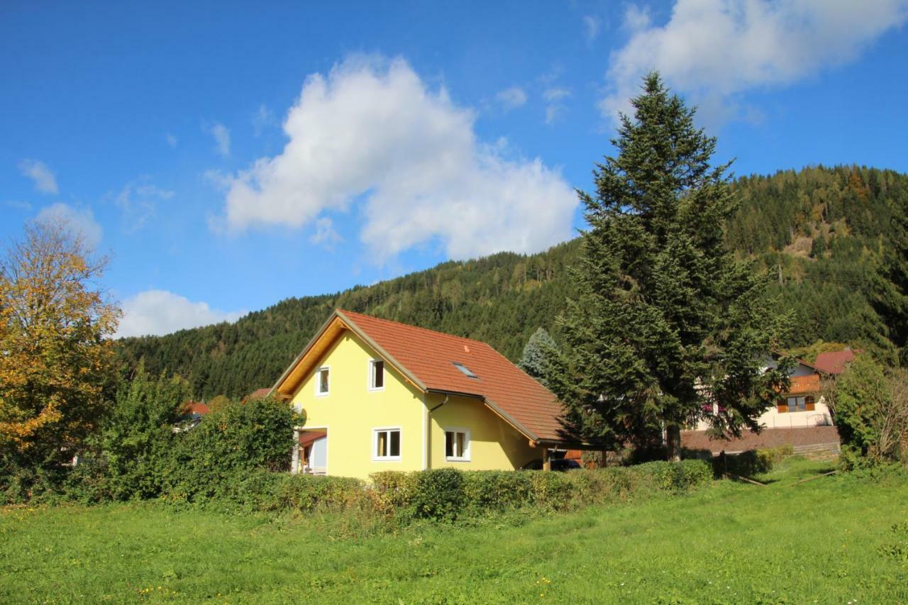 Narrenhaus Fohnsdorf Exterior foto
