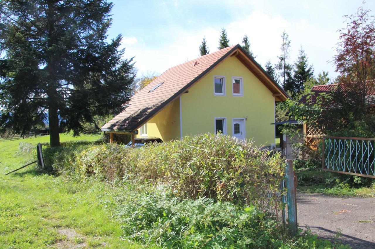 Narrenhaus Fohnsdorf Exterior foto